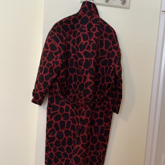 Brand new Burberry jacket kneeler size us14 - Picture 4 of 4